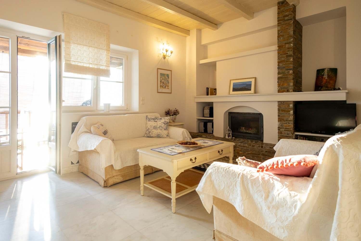 Stone Haven - Seafront Waves' Embrace Holiday home